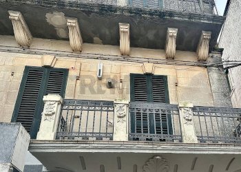 Edificio all\'aperto - Quadrilocale Piazza Vittorio Emanuele III
 
21, Cisternino - foto 15