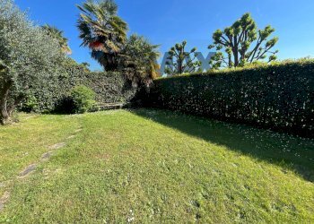 Giardino - Two-room apartment VIA LAGO MAGGIORE
 
55, Leggiuno - photo 9