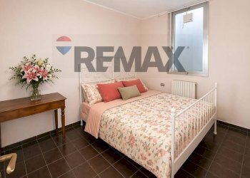 Camera / camera da letto - Two-room apartment VIA LAGO MAGGIORE
 
55, Leggiuno - photo 20