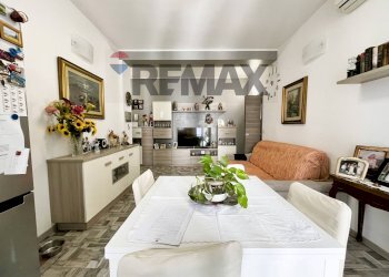 Sala da pranzo - Two-room apartment Via Milano
 
21, Varese - photo 3