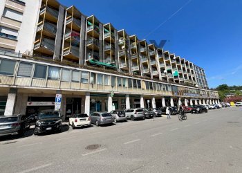 Edificio all\'aperto - Two-room apartment Via Milano
 
21, Varese - photo 19