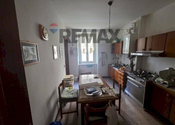 Cucina - Casa semi indipendente PIAZZA FUMAGALLI
 
11, Arcisate - foto 4