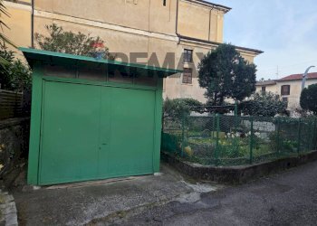 Edificio all\'aperto - Casa semi indipendente PIAZZA FUMAGALLI
 
11, Arcisate - foto 32