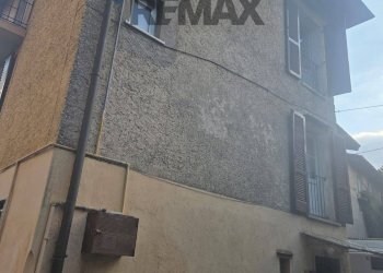 Edificio all\'aperto - Casa semi indipendente PIAZZA FUMAGALLI
 
11, Arcisate - foto 35