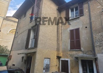 Edificio all\'aperto - Casa semi indipendente PIAZZA FUMAGALLI
 
11, Arcisate - foto 36