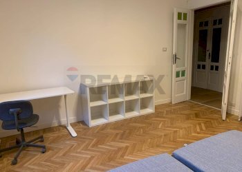 Camera / camera da letto - Non-buildable land Via Piave
 
2, Varese - photo 5