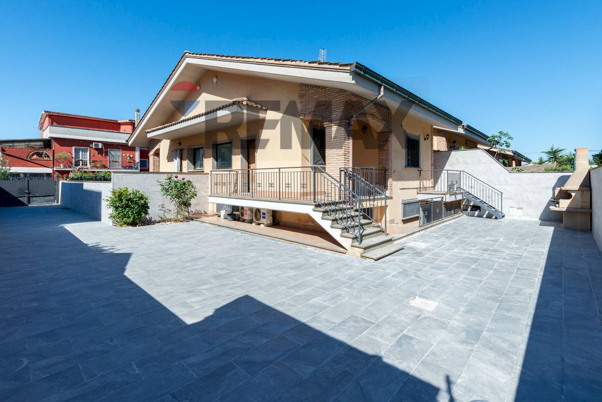 Casa all\'aperto - Villa Via Villa Guardia
 
5, Roma - foto 1