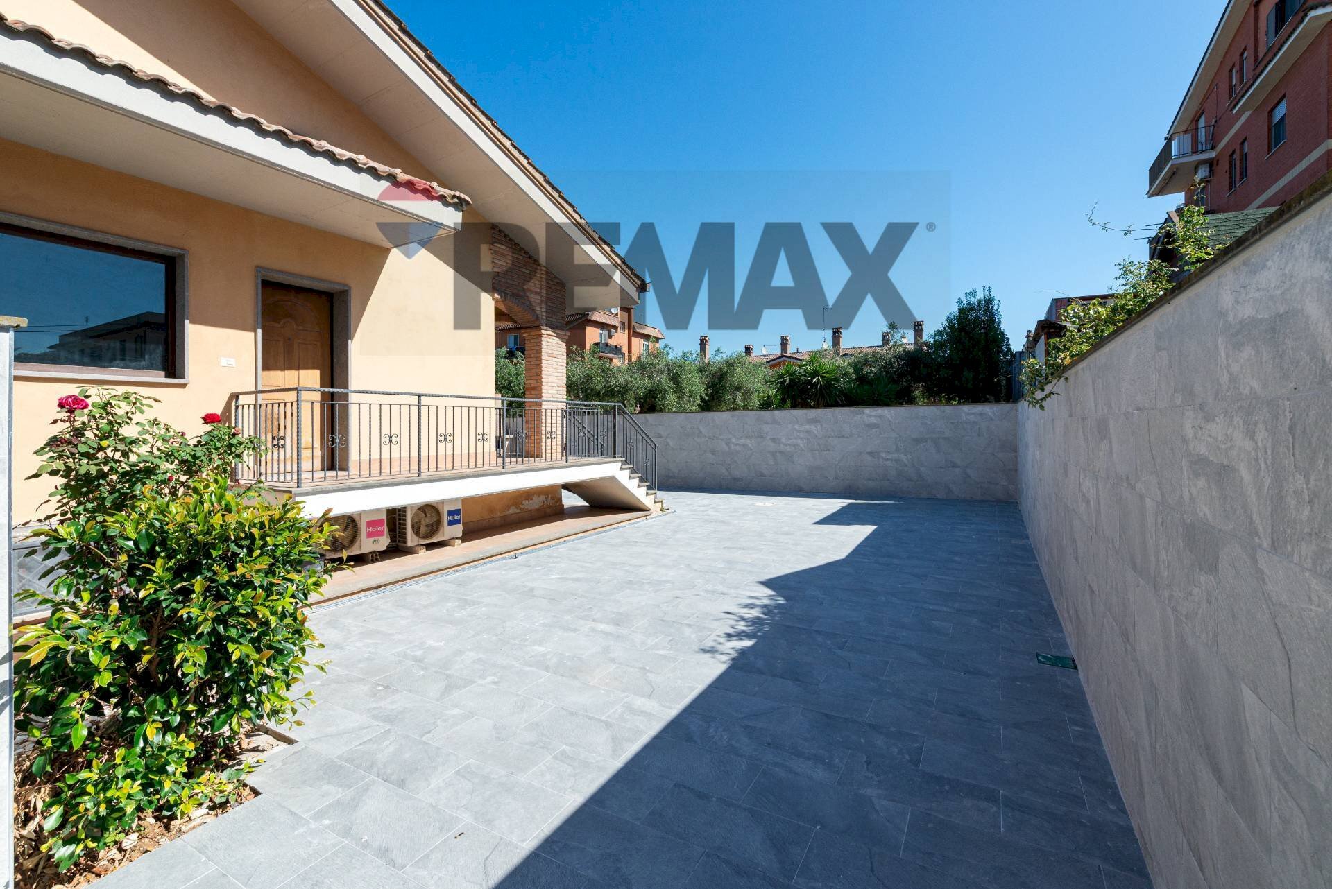 Terrazza - Villa Via Villa Guardia
 
5, Roma - foto 3