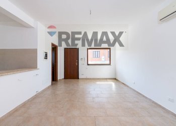 Stanza vuota - Villa Via Villa Guardia
 
5, Roma - foto 12