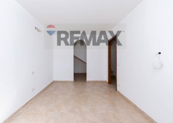 Stanza vuota - Villa Via Villa Guardia
 
5, Roma - foto 18