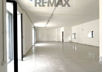 Stanza vuota - Ufficio Via Passanti
 
111, San Giuseppe Vesuviano - foto 11