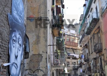 Edificio all\'aperto - Trilocale Vico Cangiani A Santa Maria Antesaecula
 
27, Napoli - foto 11