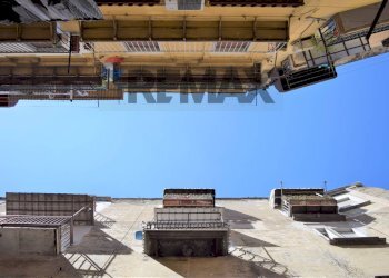 Edificio all\'aperto - Trilocale Vico Cangiani A Santa Maria Antesaecula
 
27, Napoli - foto 15