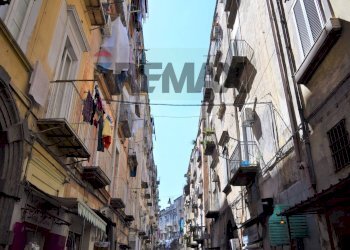 Edificio all\'aperto - Trilocale Vico Cangiani A Santa Maria Antesaecula
 
27, Napoli - foto 16