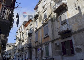 Edificio all\'aperto - Trilocale Vico Cangiani A Santa Maria Antesaecula
 
27, Napoli - foto 21