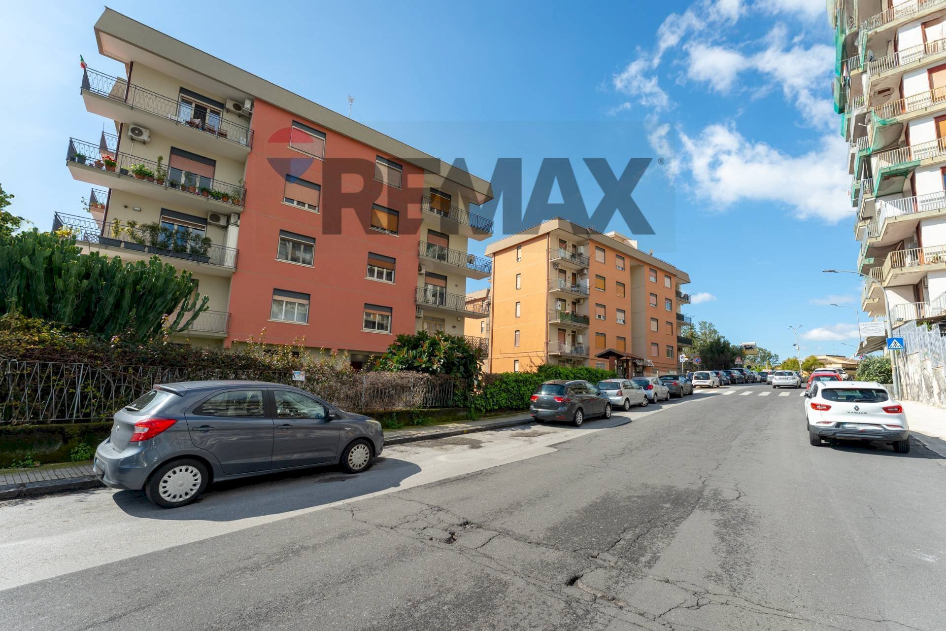 Edificio all\'aperto - Quadrilocale Via Carnazza
 
2, Tremestieri Etneo - foto 1