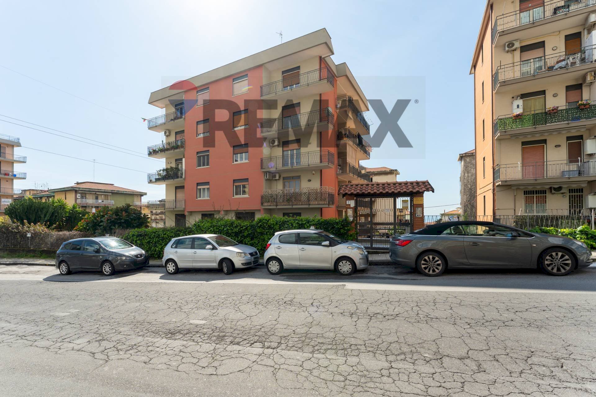 Edificio all\'aperto - Quadrilocale Via Carnazza
 
2, Tremestieri Etneo - foto 2
