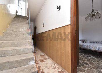 Scale - Casa indipendente Via Baronessa
 
25, Riposto - foto 2