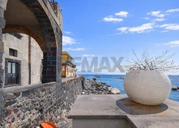 Edificio all\'aperto - Casa indipendente Via Baronessa
 
25, Riposto - foto 16