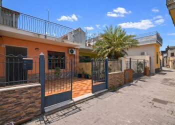 Casa all\'aperto - Casa indipendente Via Baronessa
 
25, Riposto - foto 17