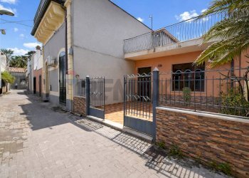 Casa all\'aperto - Casa indipendente Via Baronessa
 
25, Riposto - foto 23