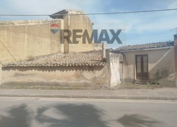 Casa all\'aperto - Rustic via Giuseppe Garibaldi
 
111, Mazzarrone - photo 1