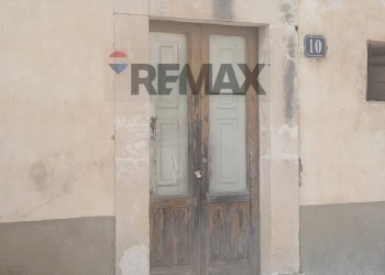 Edificio all\'aperto - Rustic via Giuseppe Garibaldi
 
111, Mazzarrone - photo 6