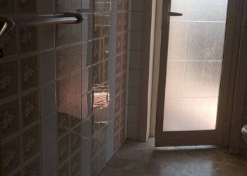 Stanza vuota - Appartamento via San Giovanni Galermo
 
15, Gravina di Catania - foto 11