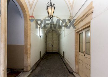 Hall / corridoio - Two-room apartment Via Etnea
 
474, Catania - photo 3
