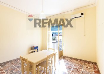 Sala da pranzo - Three-room apartment Via Francesco Guglielmino
 
5, Aci Catena - photo 4