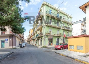 Edificio all\'aperto - Three-room apartment Via Francesco Guglielmino
 
5, Aci Catena - photo 24
