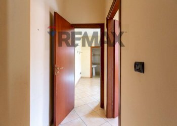 Hall / corridoio - Casa indipendente Via S. Piero Patti
 
58, Acireale - foto 12