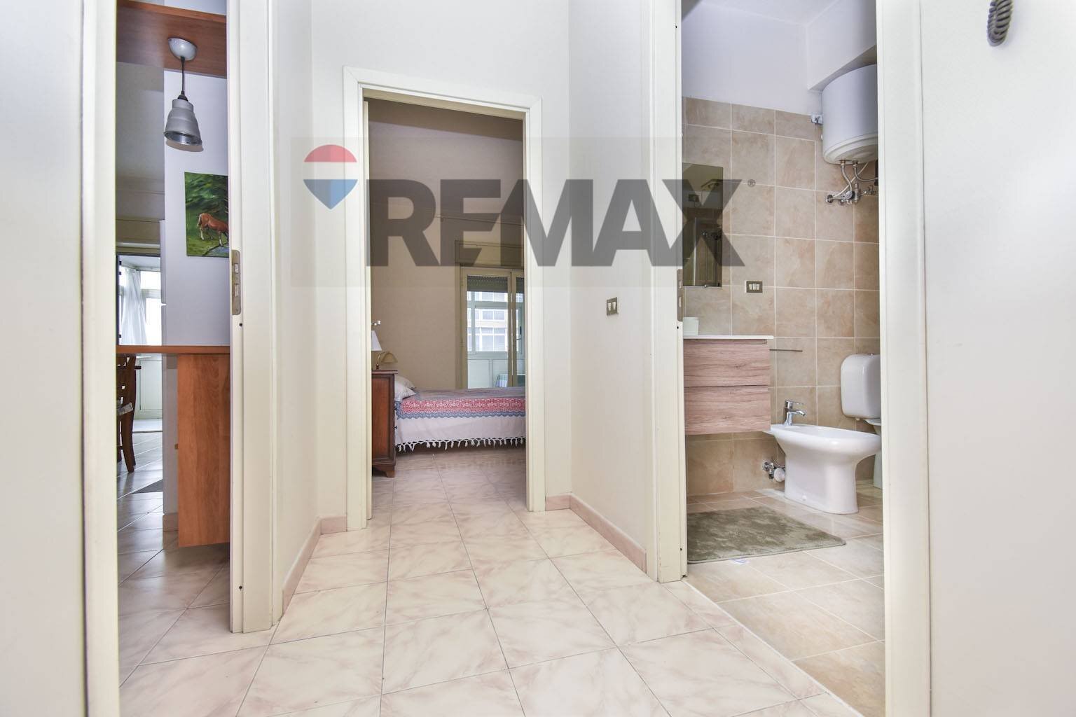 Hall / corridoio - Three-room apartment via regina bianca
81, Catania - photo 2