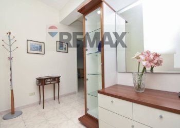 Hall / corridoio - Three-room apartment via regina bianca
 
81, Catania - photo 4