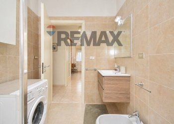 Bagno - Three-room apartment via regina bianca
 
81, Catania - photo 7