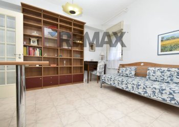Soggiorno - Three-room apartment via regina bianca
 
81, Catania - photo 17