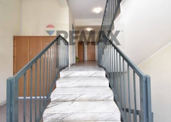 Scale - Three-room apartment via regina bianca
 
81, Catania - photo 25