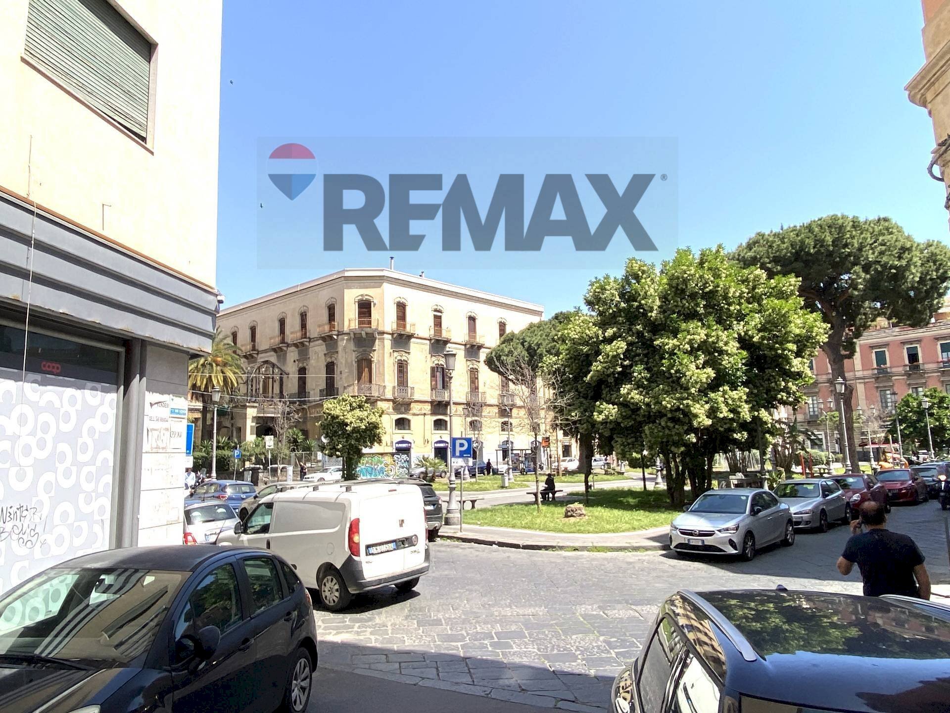 Edificio all\'aperto - Three-room apartment via Finocchiaro Aprile
 
170, Catania - photo 1