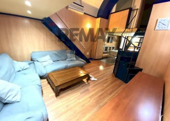 Soggiorno - Three-room apartment via Finocchiaro Aprile
 
170, Catania - photo 5