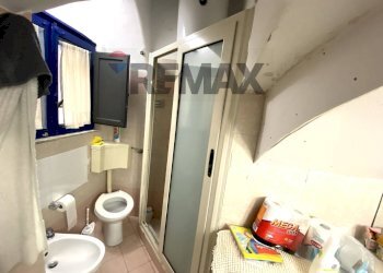 Bagno - Three-room apartment via Finocchiaro Aprile
 
170, Catania - photo 20