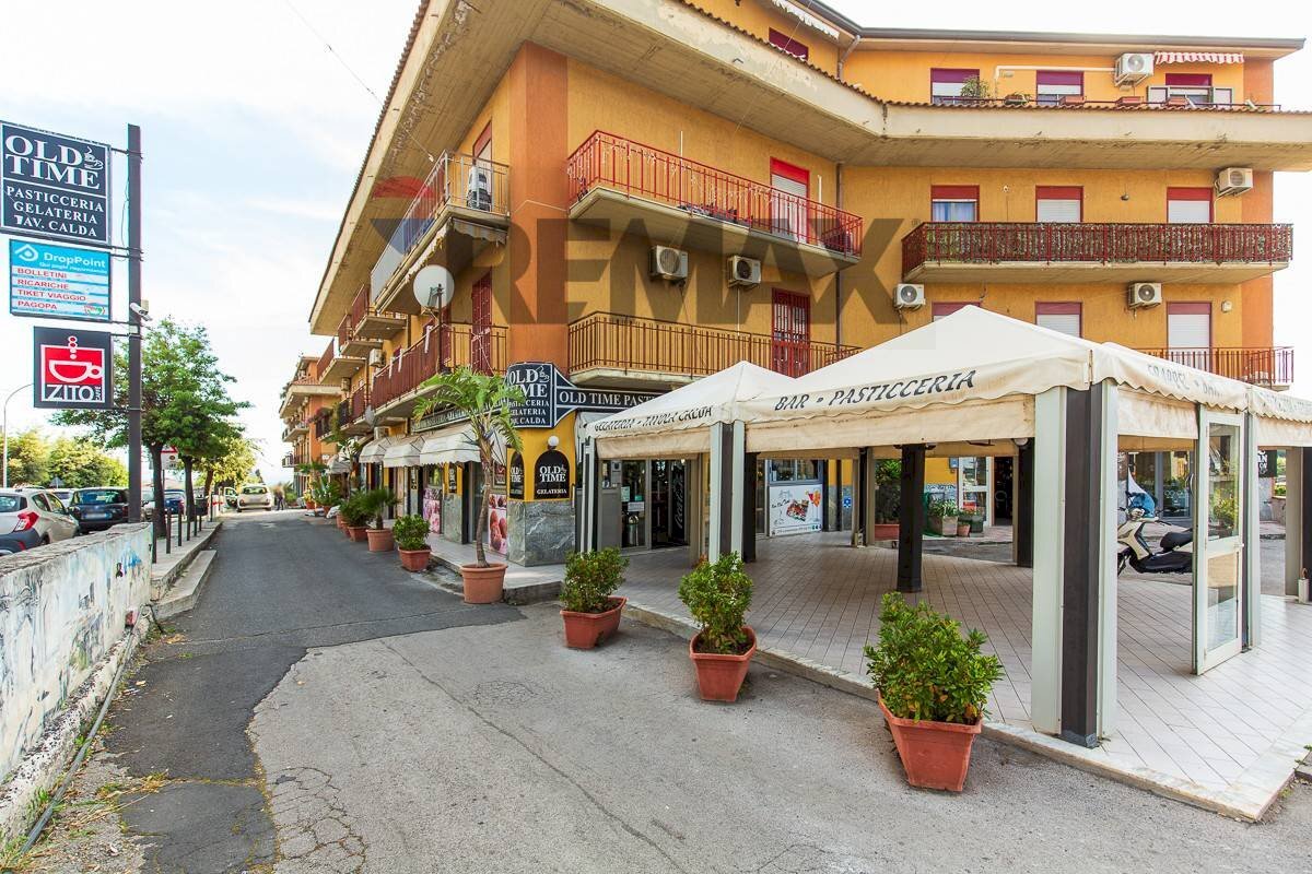 Edificio all\'aperto - Cafeteria - Cold Bar Viale della Regione
53, Motta Sant'Anastasia - photo 3