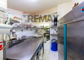 Cucina - Cafeteria - Cold Bar Viale della Regione
53, Motta Sant'Anastasia - photo 11