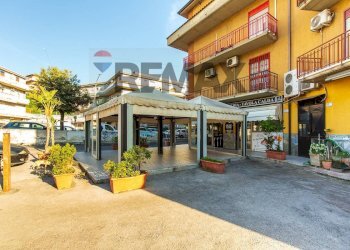 Edificio all\'aperto - Cafeteria - Cold Bar Viale della Regione
53, Motta Sant'Anastasia - photo 21