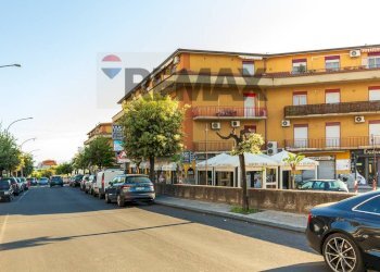 Edificio all\'aperto - Cafeteria - Cold Bar Viale della Regione
53, Motta Sant'Anastasia - photo 22