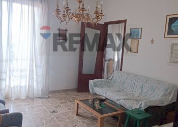 Soggiorno - Three-room apartment via Lombardia
 
15, Acireale - photo 8