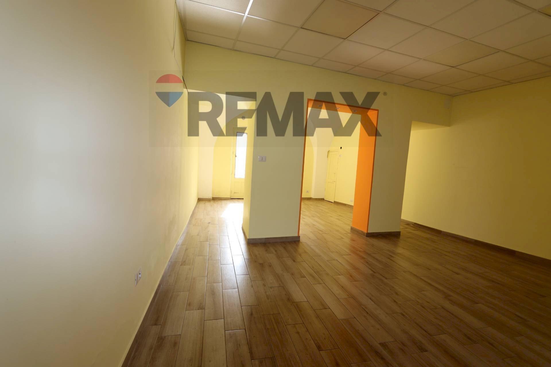 Stanza vuota - Commercial Premises Viale delle Provincie
 
83, Giarre - photo 1