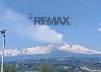 Vista delle montagne - Quadrilocale Via Mario Amato
 
38, Mascali - foto 41