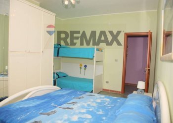 Camera / camera da letto - Trilocale via Porticato
 
2, Giardini-Naxos - foto 4