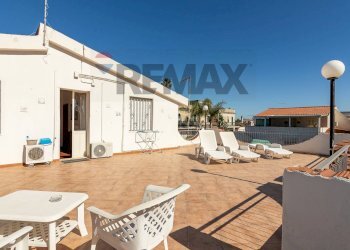 Terrazza - Villa Via Islanda
 
5, Siracusa - foto 8