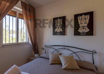 Camera / camera da letto - Villa Via Islanda
 
5, Siracusa - foto 22